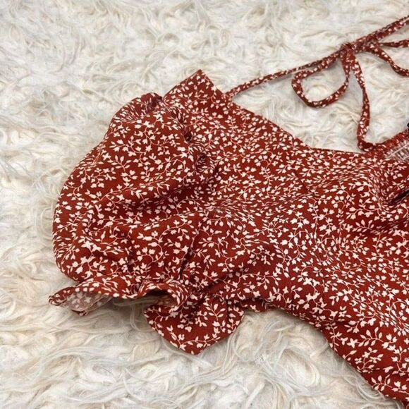 SHEIN Womens Red Floral Smocked Cut Out Tie Front Crop Top Bohemian NWOT Large - Picture 5 of 12